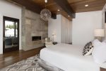 Master suite- Queen bed and ensuite